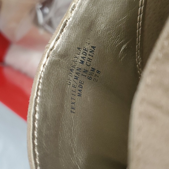 Guess Dakayla Open Toes Suede Heels Size 6.5 - Picture 8 of 8